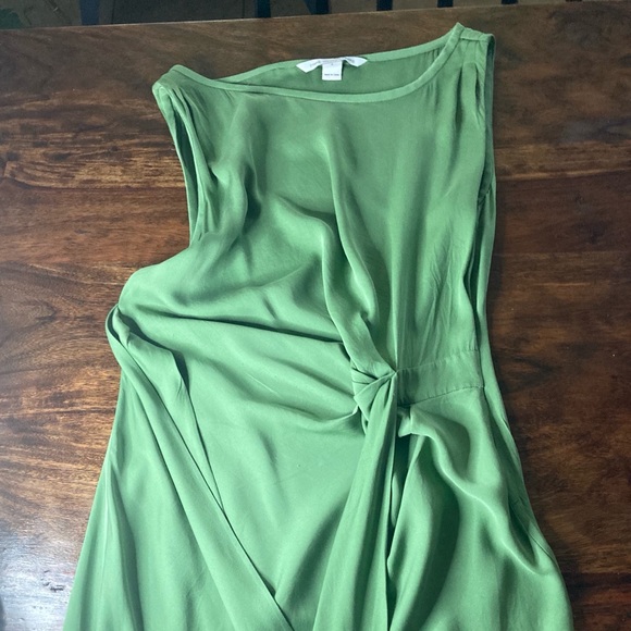 DVF Short Green Tie-Front Dress - Picture 5 of 8